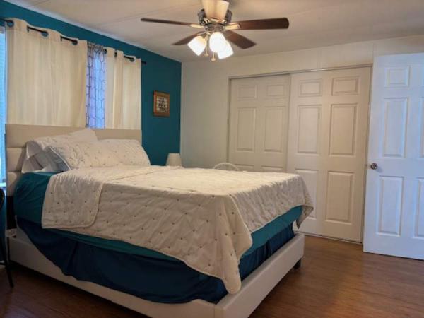 1985 Fleetwood Manufactured Home