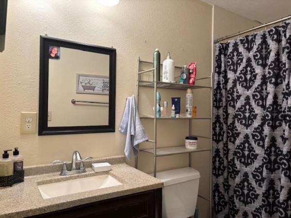 1985 Fleetwood Manufactured Home