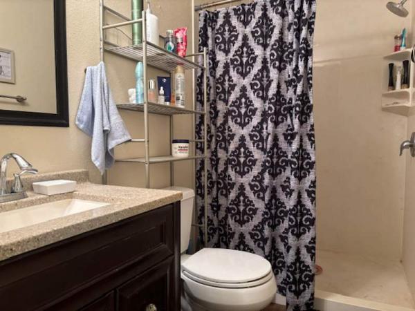 1985 Fleetwood Manufactured Home