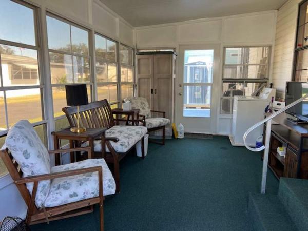 1990 Park Manufactured Home