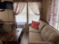 1990 Park Manufactured Home