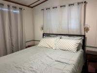 1990 Park Manufactured Home