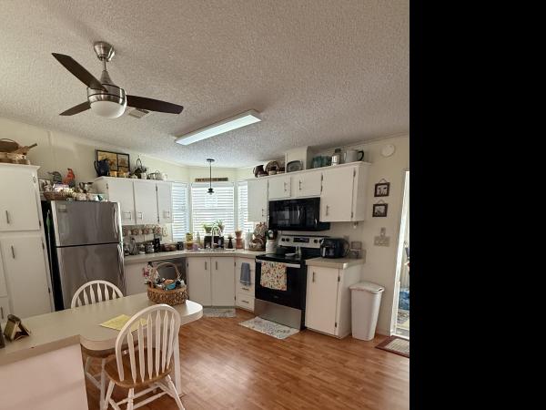 1992 Homes of Merit Mobile Home