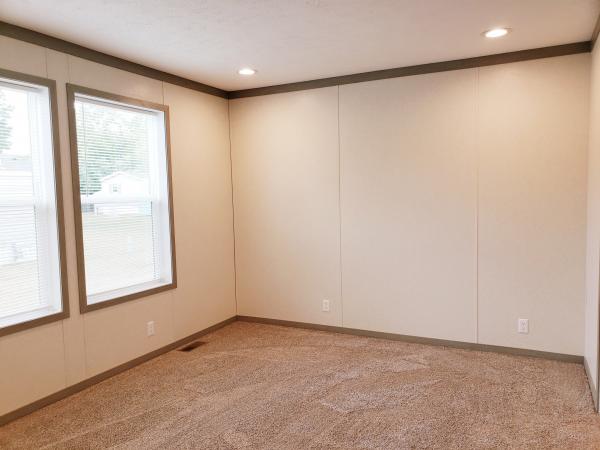 2024 Clayton 95PLH24523A (22.8x52) Mobile Home