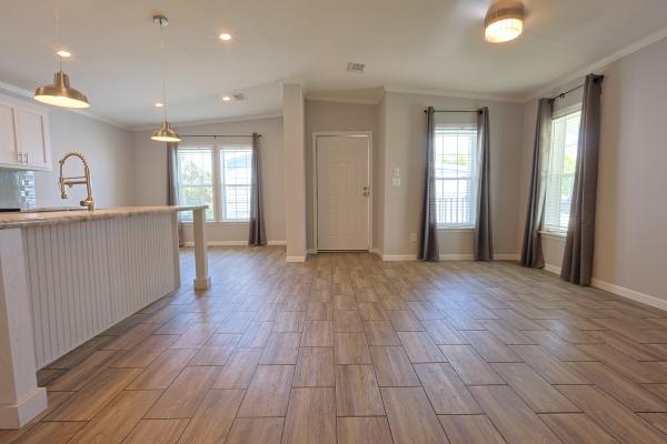 2020 Champion #hc36003A Mobile Home