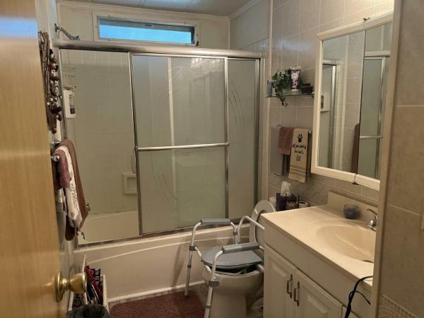 1979 SCHU HS Manufactured Home