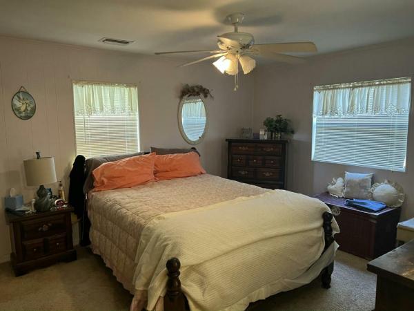 1979 SCHU HS Manufactured Home