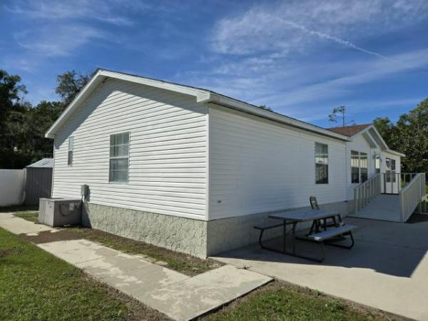 2000 FTWD Manufactured Home
