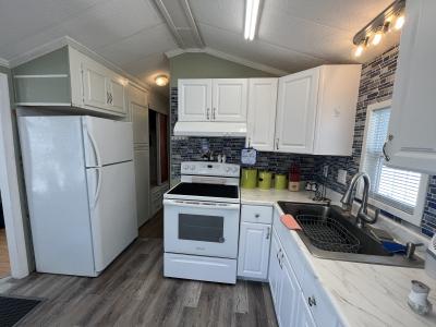 Photo 4 of 13 of home located at 11911 66th Street 621 Largo, FL 33773