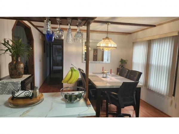 1979 Poloron Manufactured Home