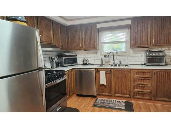 1979 Poloron Manufactured Home