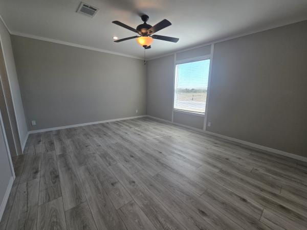 2025 Champion GW2856A-2856H32W01 Mobile Home