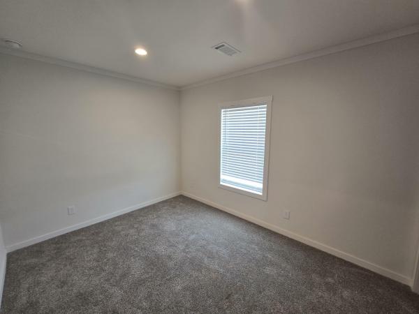 2025 Clayton 32LKS28523CH25 Mobile Home