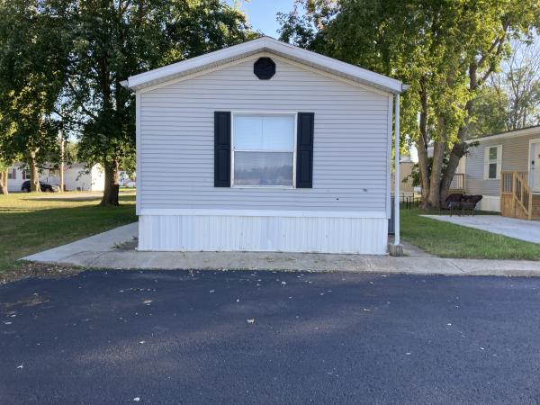 Photo 1 of 1 of home located at 829 Nottingham Lane Jacksonville, IL 62650