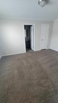 2020 Champion Dutch Diamond II Mobile Home