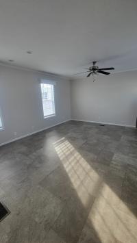 2020 Champion Dutch Diamond II Mobile Home