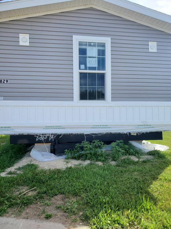 Photo 1 of 2 of home located at 1829 Western Drive SW Lot 117 Cedar Rapids, IA 52404