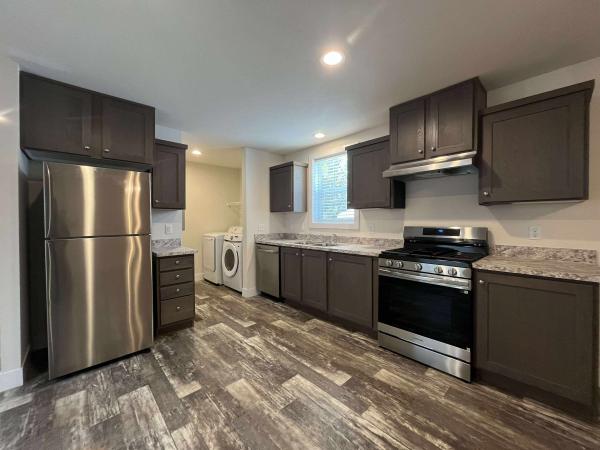 2025 clayton 81NNH16663AH26 Mobile Home