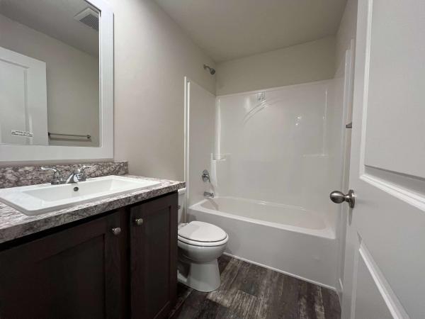 2025 clayton 81NNH16663AH26 Mobile Home