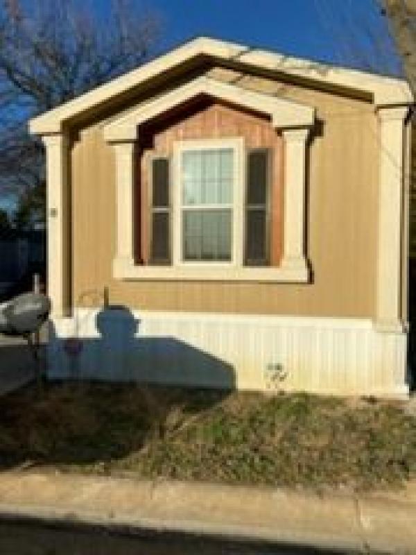 2017 Oak Creek Homes LP Mobile Home For Sale