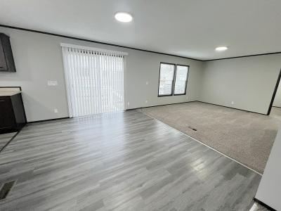 Photo 3 of 14 of home located at 16028 Windsor Lane Lot 158 Holly, MI 48442