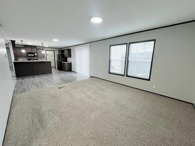 Photo 4 of 14 of home located at 16028 Windsor Lane Lot 158 Holly, MI 48442