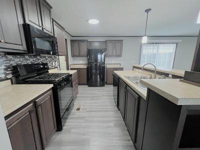 Photo 5 of 14 of home located at 16028 Windsor Lane Lot 158 Holly, MI 48442