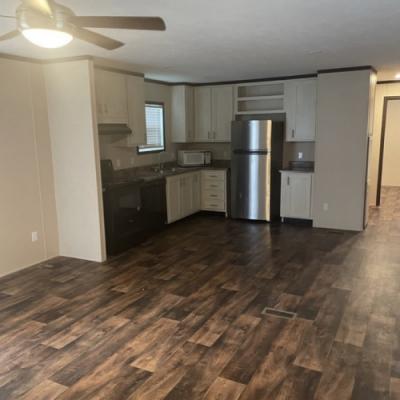 Mobile Home at 475 Landis Lane, Lot 77 Mt Washington, KY 40047