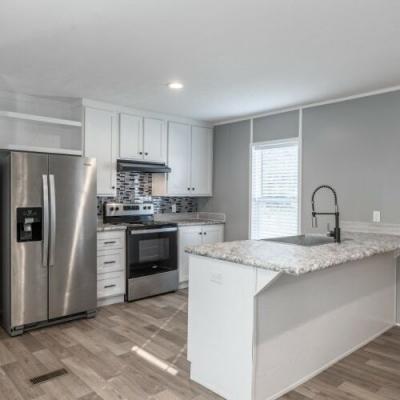 Photo 4 of 19 of home located at 225 Sycamore Loop Campbellsville, KY 42718