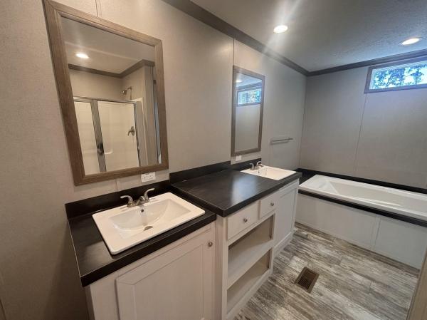 2025 Clayton - Savannah Saddle Creek  Home