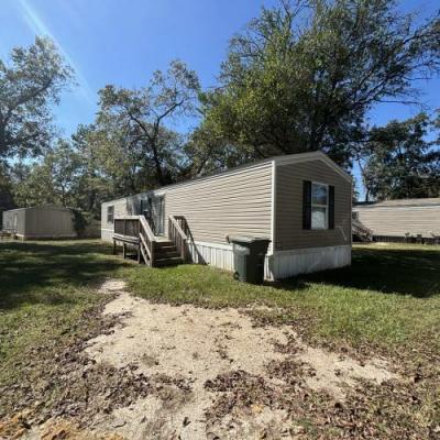 Photo 3 of 24 of home located at 113 Neuman Lane Thomasville, GA 31792