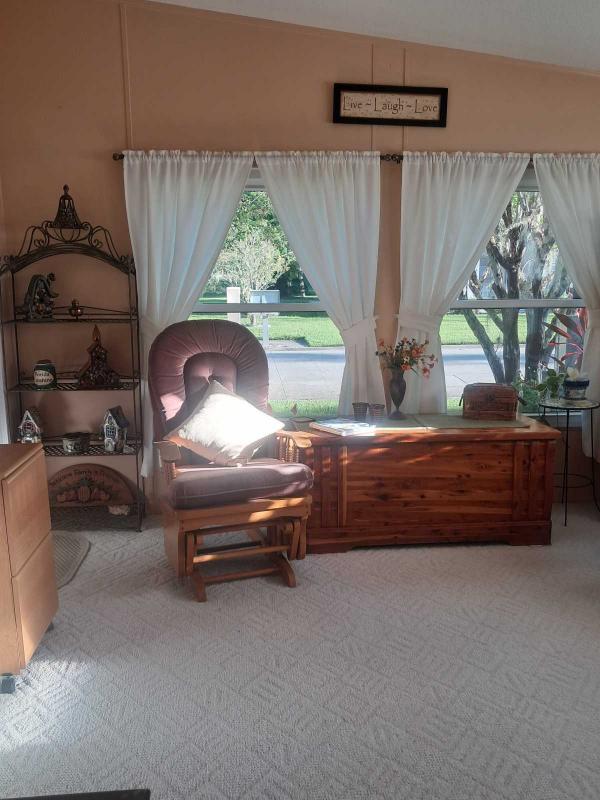 1993 Fleetwood Carriage Hill Classic Manufactured Home