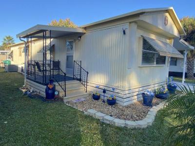 Photo 4 of 41 of home located at 807 Mary St Wildwood, FL 34785