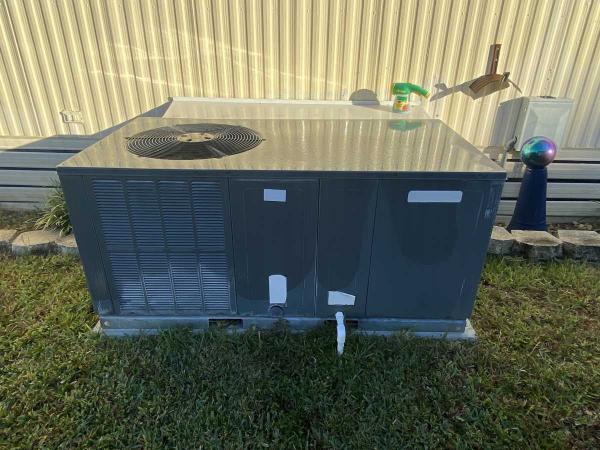 1983 Palm Harbor Mobile Home