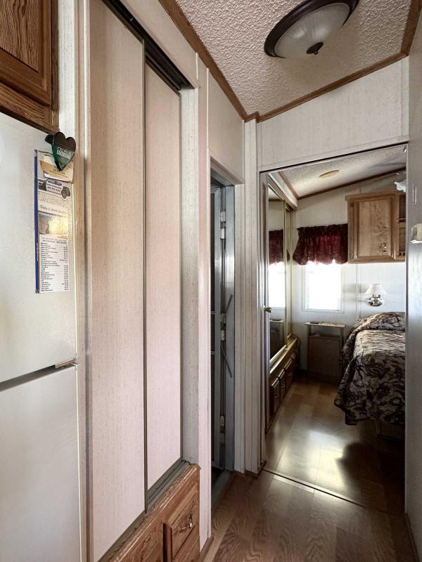 1992 Cavco Manufactured Home