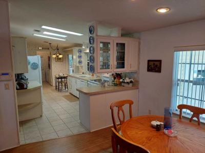 Photo 4 of 16 of home located at 105 Bougainvillea Terrace Parrish, FL 34219