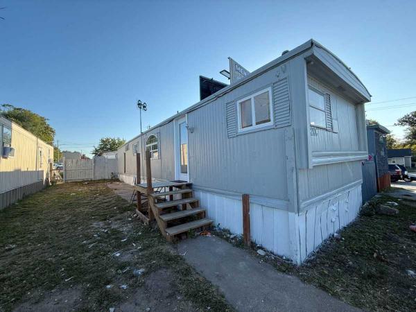  Mobile Home For Sale