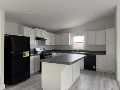 Photo 2 of 4 of home located at 22020 Nisqually Rd #84 Apple Valley, CA 92308