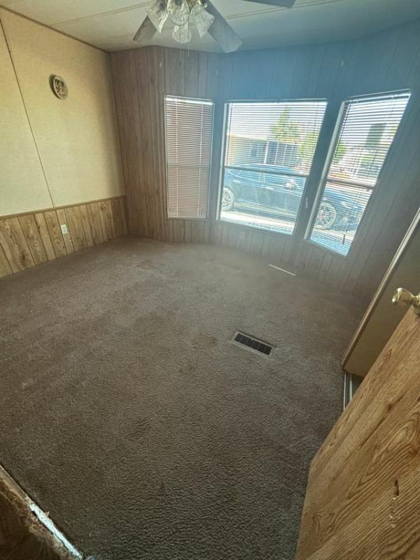 1985 Palm Harbor Mobile Home