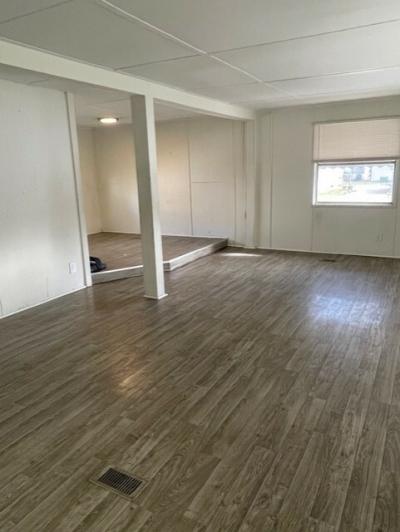 Photo 2 of 10 of home located at 22028 Letour Ln. #39 Romulus, MI 48174