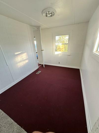 Photo 5 of 8 of home located at 2825 SE 14th St, #53 Des Moines, IA 50320