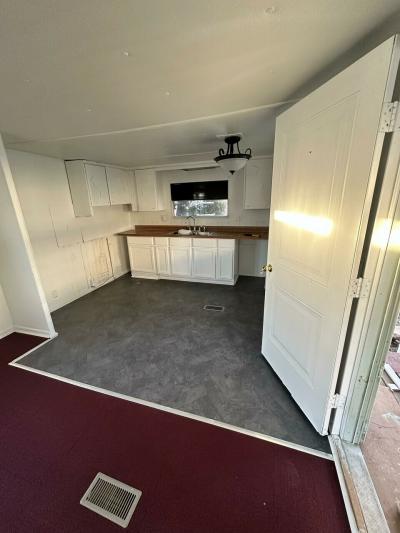 Photo 3 of 8 of home located at 2825 SE 14th St, #53 Des Moines, IA 50320