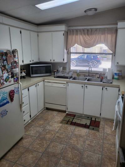 Photo 2 of 28 of home located at 20 Sunset Cir North Fort Myers, FL 33903