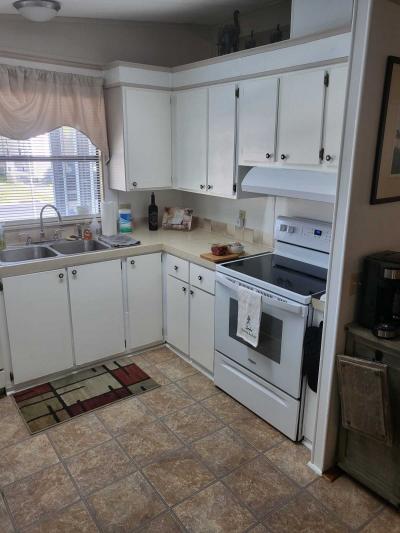 Photo 3 of 28 of home located at 20 Sunset Cir North Fort Myers, FL 33903