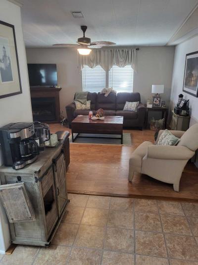 Photo 4 of 28 of home located at 20 Sunset Cir North Fort Myers, FL 33903