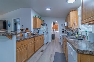 Photo 5 of 17 of home located at 8122 W. Flamingo Rd. Las Vegas, NV 89147