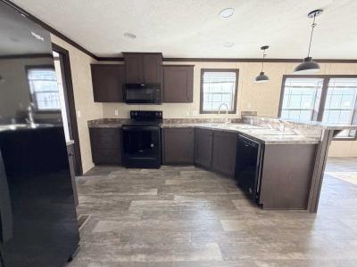 Photo 2 of 8 of home located at 4000 E 134th Street #1007 Chicago, IL 60633