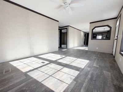 Photo 4 of 30 of home located at 4000 E 134th Street #1005 Chicago, IL 60633