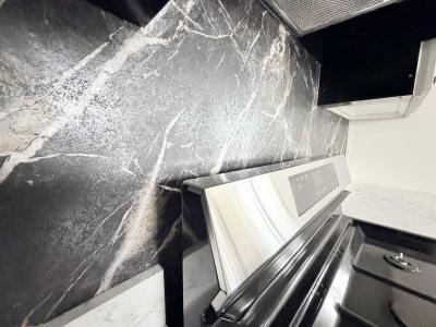 Photo 2 of 36 of home located at 4000 E 134th Street #1008 Chicago, IL 60633