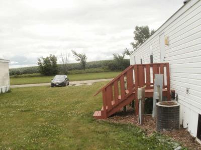 Mobile Home at 6676 32 Ave Lot 134 Shellsburg, IA 52332